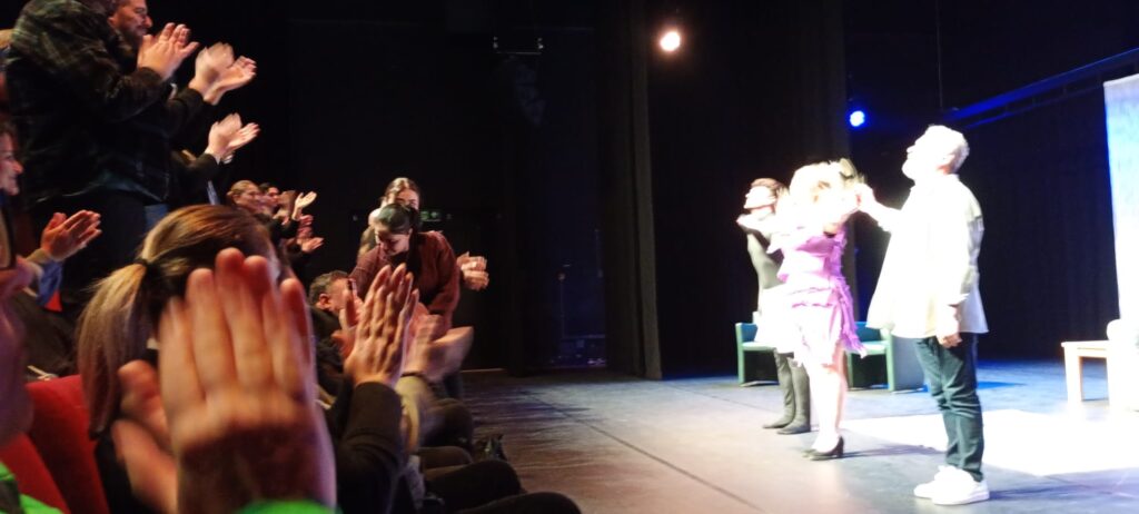 İyi Delirdik - Den Haag